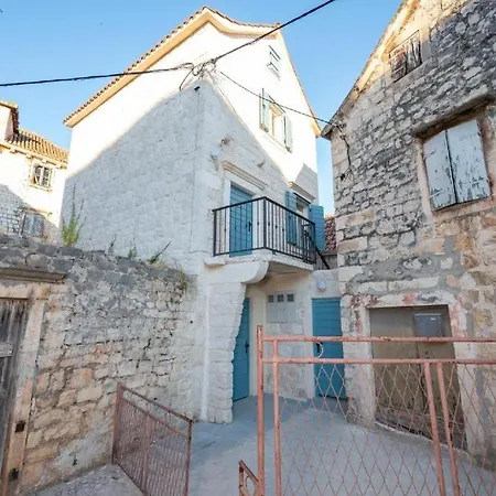 Apartment By The Sea - 24338 Trogir