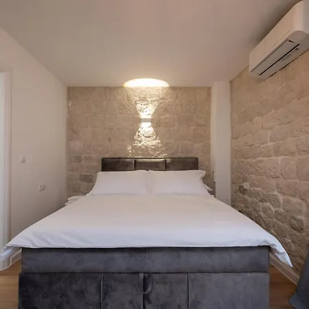 Apartment By The Sea - 24338 Trogir